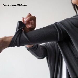 EUC: LUNYA THE ROBE IN ECLIPSE (XS/S)